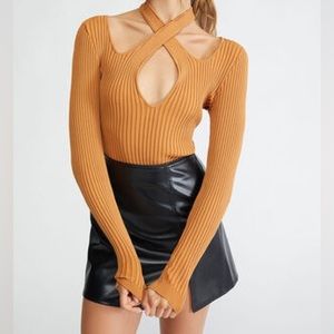 NWT MINKPINK GIANNA CRISSCROSS RIBBED-KNIT TOP IN PECAN